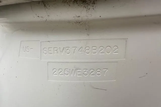 Slide: The Image of Hull identification number on 2002 Sea Ray 225 Weekender boat. - 19