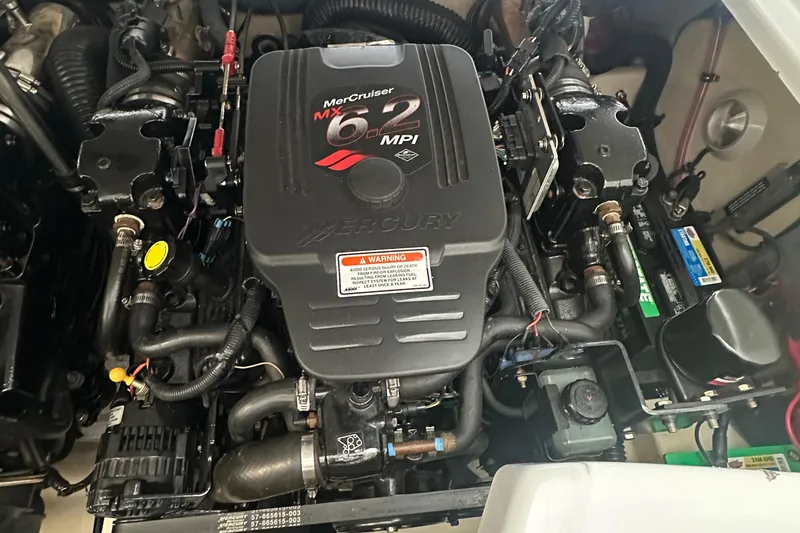 Slide: The Image of Engine of a 2005 Formula 280 Sun Sport boat, featuring a MerCruiser 6.2 MPI. - 19