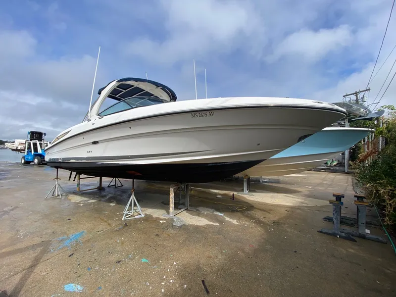 Slide: The Image of Sea Ray 300 SLX 2009 - 1