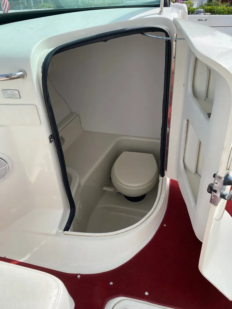 Slide: The Image of Sea Ray 300 SLX 2009 - 10