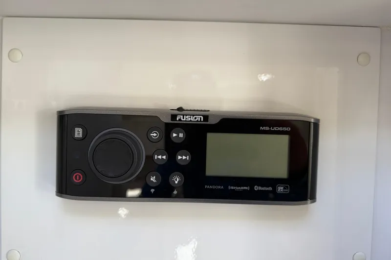 Slide: The Image of Fusion MS-UD650 marine stereo system on a 2001 Sea Ray 310 Sundancer boat. - 45