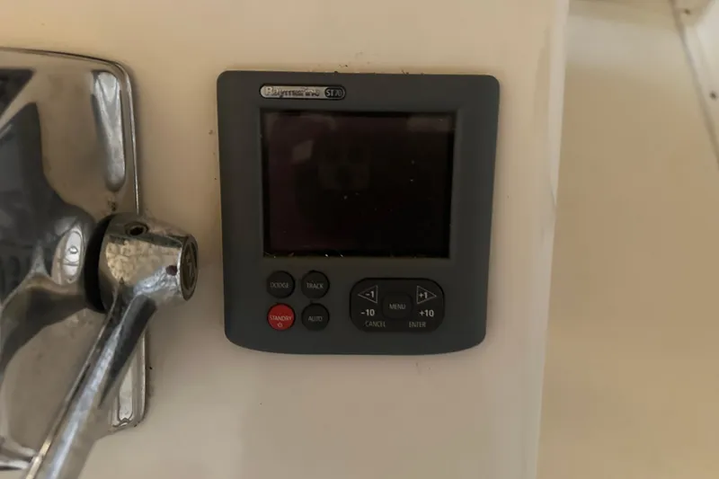 Slide: The Image of Raymarine ST70 display on 1989 Egg Harbor 37 Convertible yacht. - 33