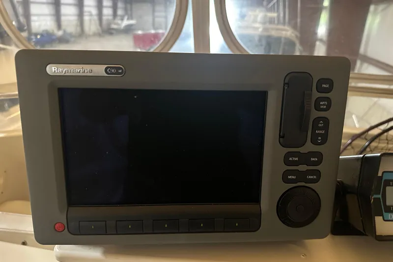 Slide: The Image of Raymarine C90W marine display on 1989 Egg Harbor 37 Convertible yacht. - 35