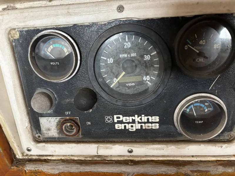 Slide: The Image of Shannon 38 1983 - 28