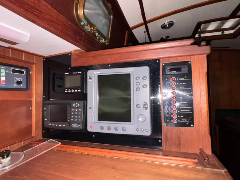 Slide: The Image of Shannon 38 1983 - 53