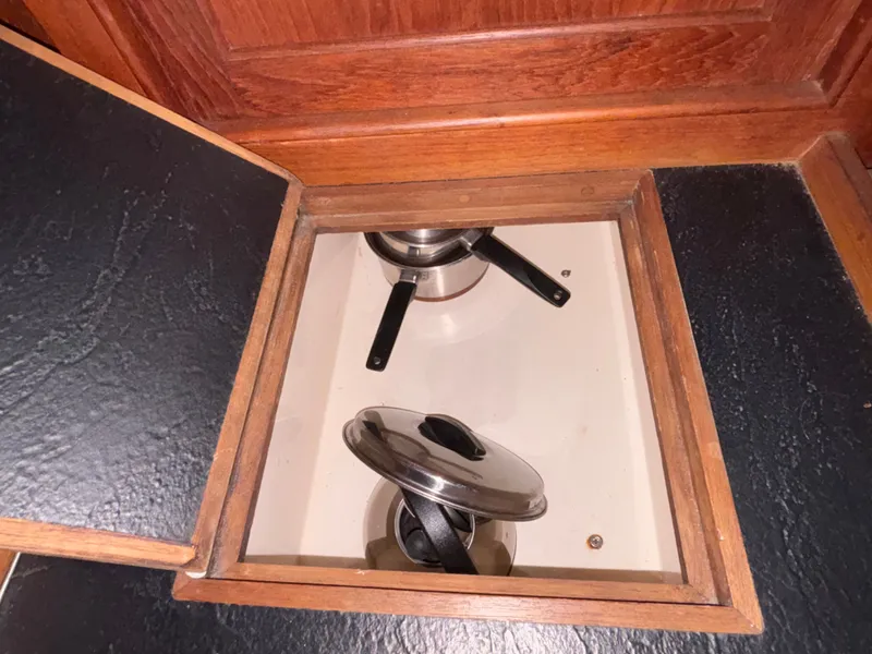 Slide: The Image of Shannon 38 1983 - 66