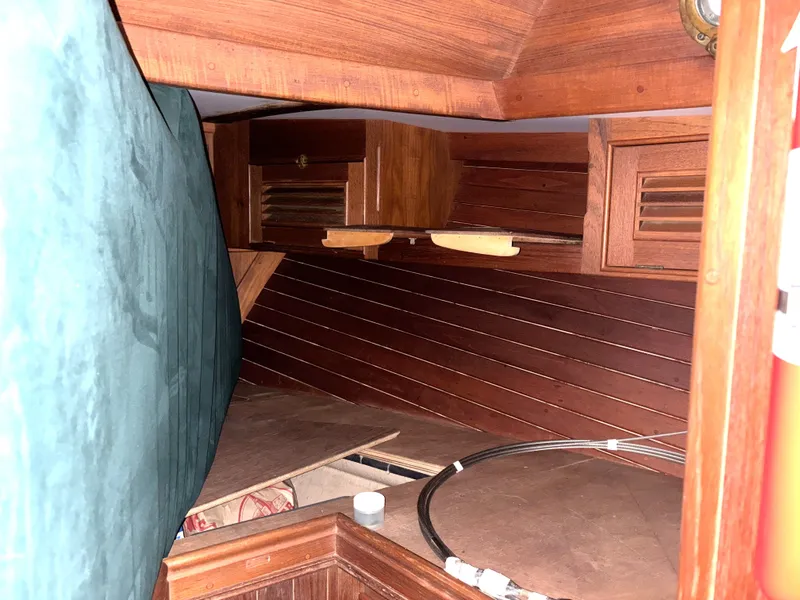 Slide: The Image of Shannon 38 1983 - 74