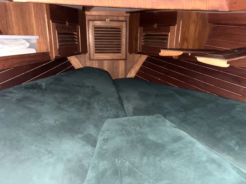 Slide: The Image of Shannon 38 1983 - 76