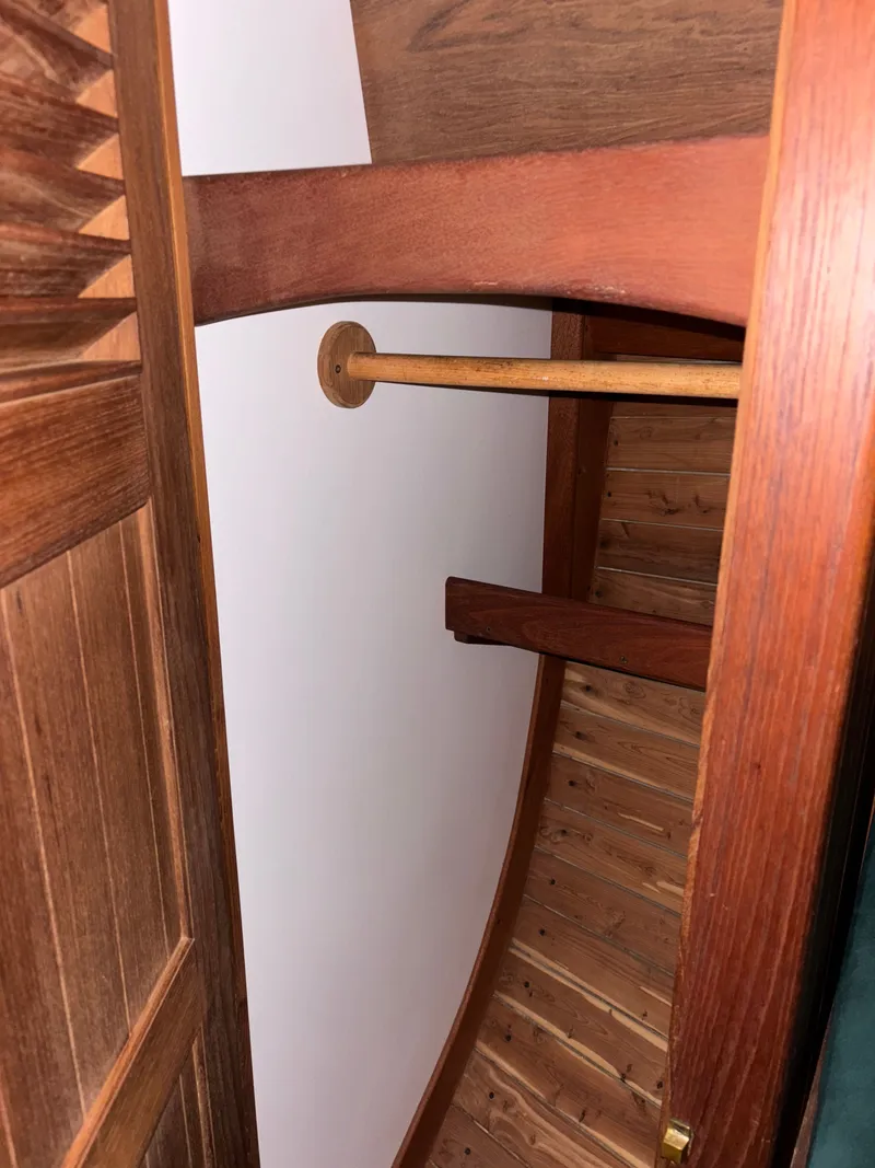 Slide: The Image of Shannon 38 1983 - 82