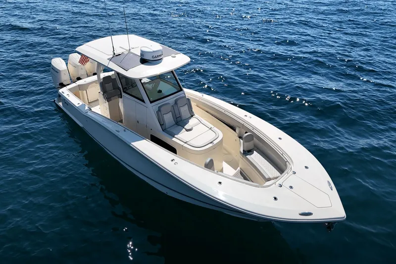 Slide: The Image of Scout 355 LXF 2024 - 1