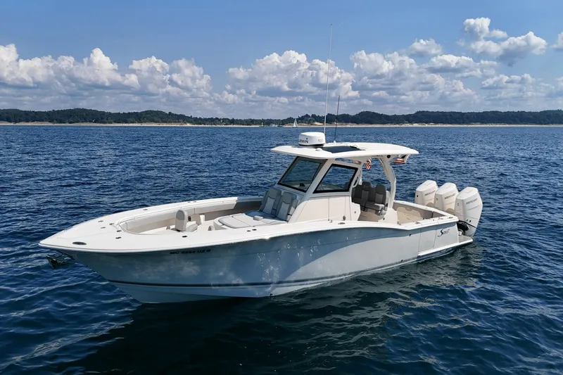 Slide: The Image of Scout 355 LXF 2024 - 17