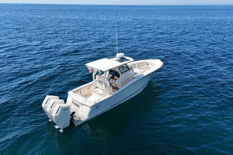 Slide: The Image of Scout 355 LXF 2024 - 19