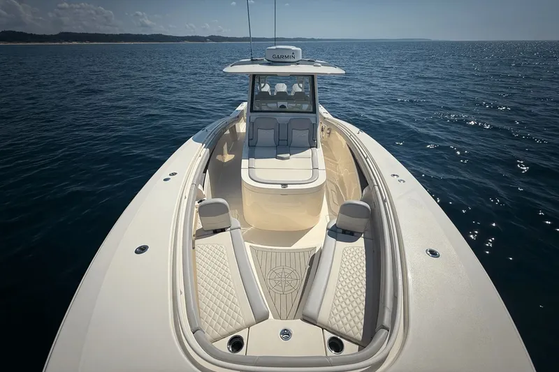 Slide: The Image of Scout 355 LXF 2024 - 21