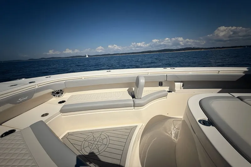 Slide: The Image of Scout 355 LXF 2024 - 27