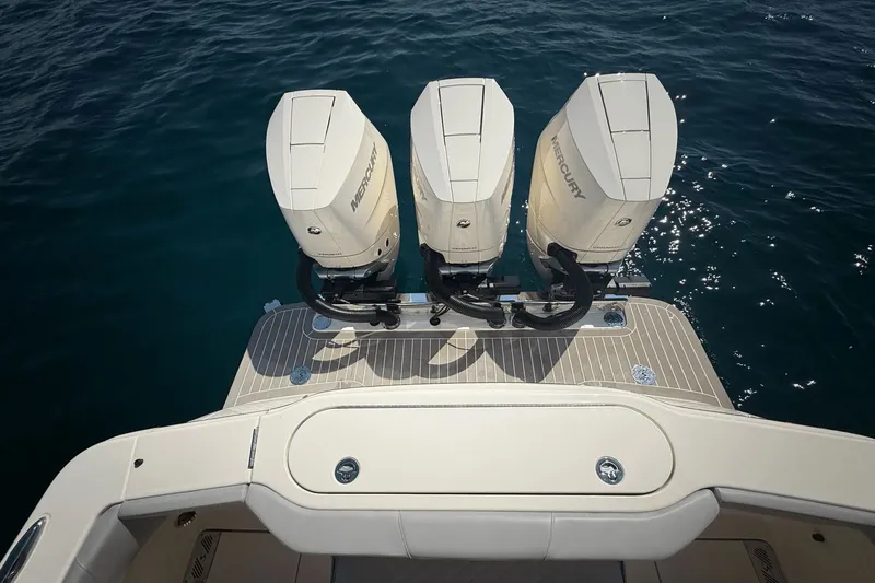 Slide: The Image of Scout 355 LXF 2024 - 35