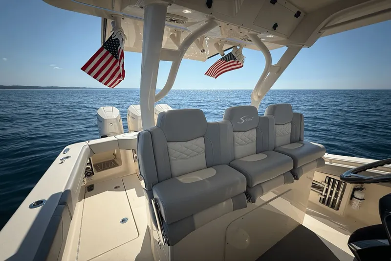 Slide: The Image of Scout 355 LXF 2024 - 43