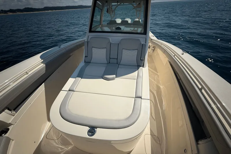 Slide: The Image of Scout 355 LXF 2024 - 48