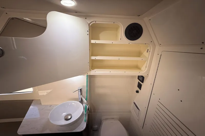 Slide: The Image of Scout 355 LXF 2024 - 55