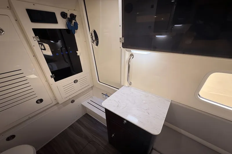 Slide: The Image of Scout 355 LXF 2024 - 56