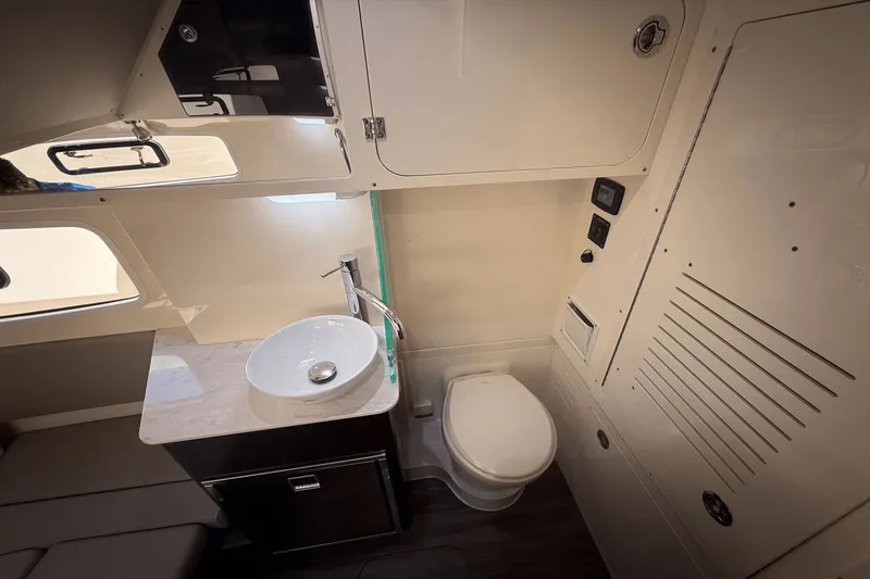 Slide: The Image of Scout 355 LXF 2024 - 57