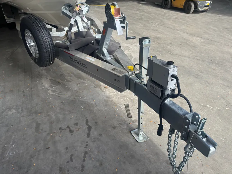 Slide: The Image of Scout 355 LXF 2024 - 60