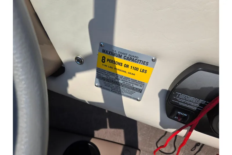 Slide: The Image of 1998 Regal Valanti 176 boat capacity plate, maximum 8 persons or 1100 lbs. - 14