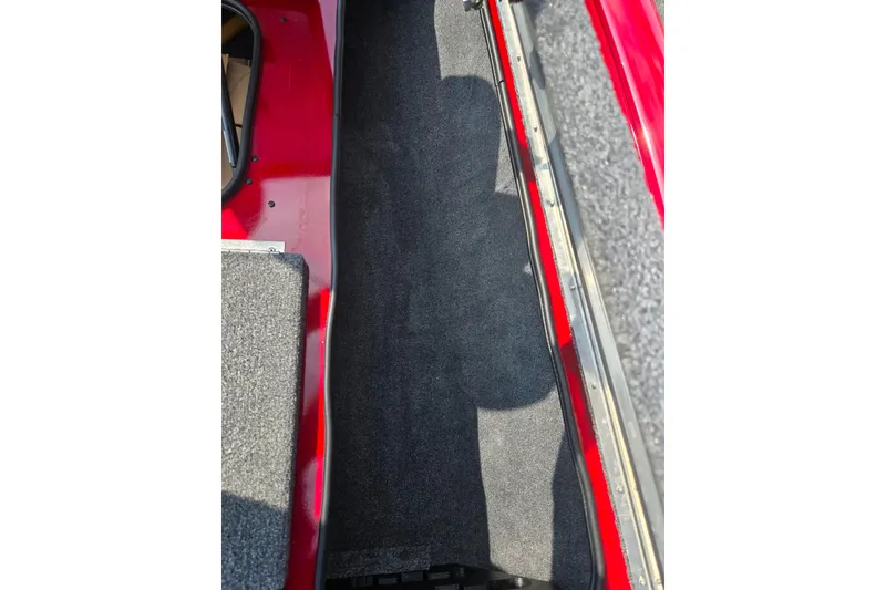 Slide: The Image of Interior view of 2020 Tracker Pro Team 195 TXW Tournament Edition boat. - 17