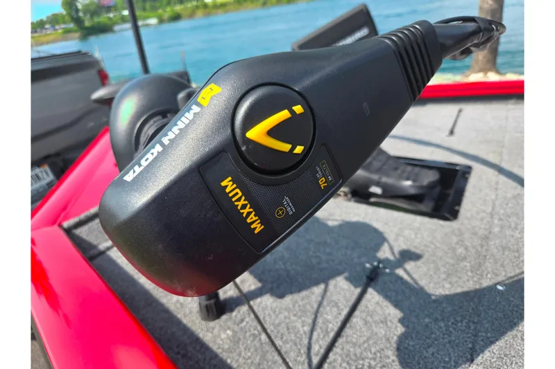 Slide: The Image of Minn Kota Maxxum trolling motor on 2020 Tracker Pro Team 195 TXW boat. - 8