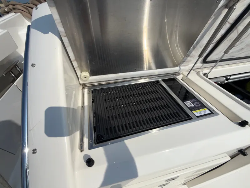 Slide: The Image of Tiara 50 Coupe 2014 - 12