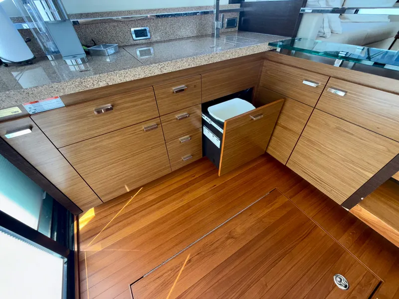 Slide: The Image of Tiara 50 Coupe 2014 - 18