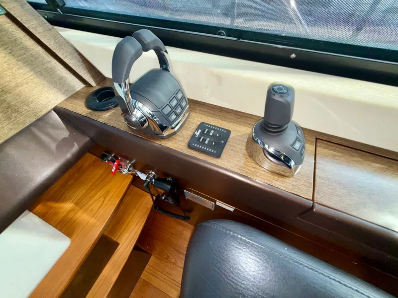 Slide: The Image of Tiara 50 Coupe 2014 - 26