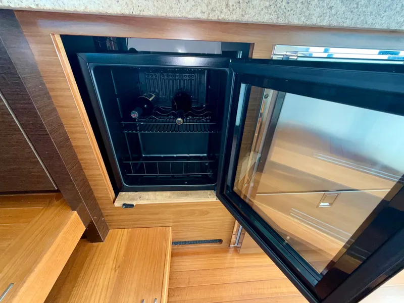 Slide: The Image of Tiara 50 Coupe 2014 - 37