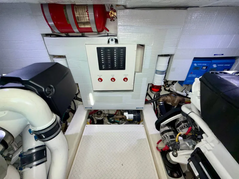 Slide: The Image of Tiara 50 Coupe 2014 - 46