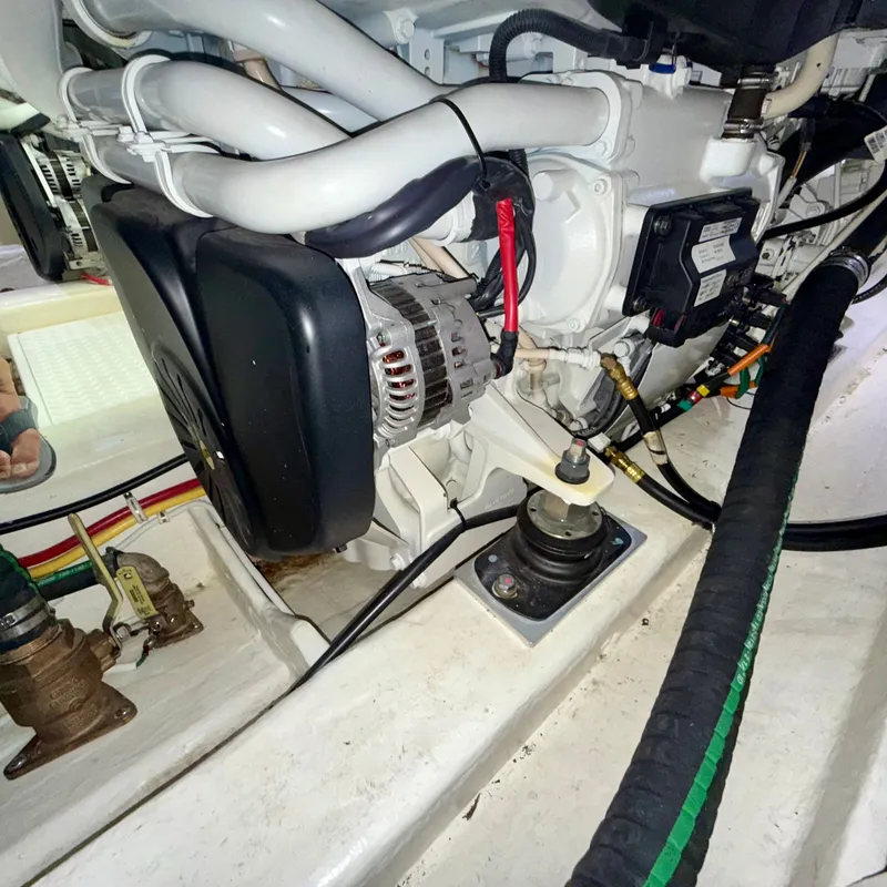 Slide: The Image of Tiara 50 Coupe 2014 - 51