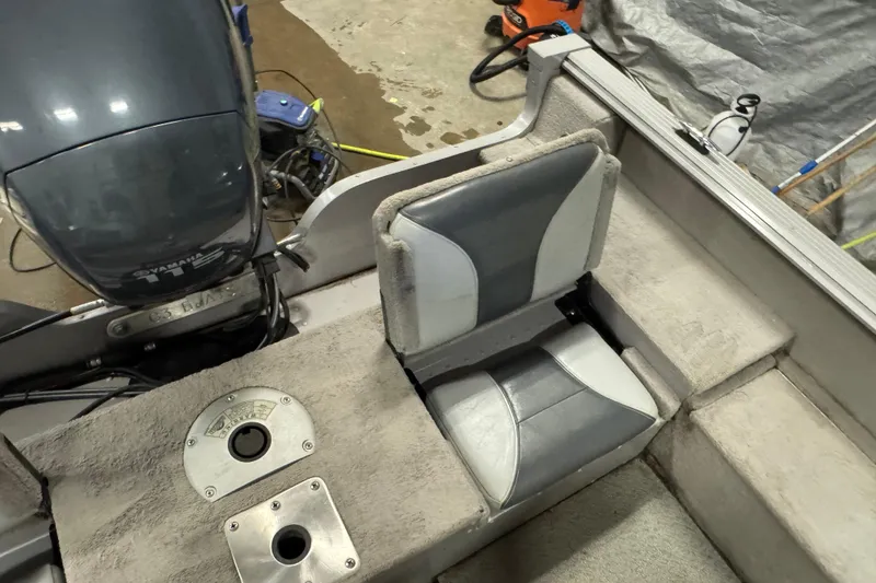 Slide: The Image of 2011 G3 Angler V172 FS boat interior with Yamaha motor and seating. - 11