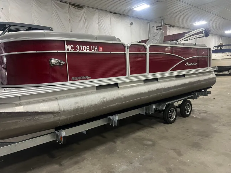 Slide: The Image of 2019 Manitou Aurora 220 LE 3 - 3