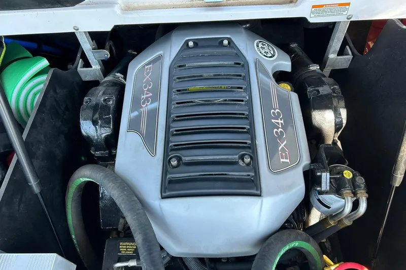 Slide: The Image of 2008 Air Nautique Crossover 236 engine, EX343 model, detailed view. - 47