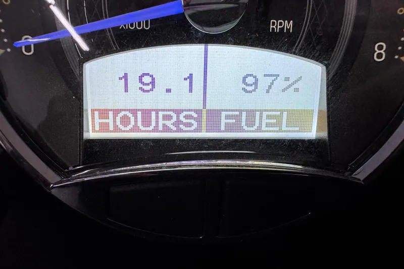 Slide: The Image of Dashboard display of 2023 Barletta LUSSO 25U showing 19.1 hours and 97% fuel. - 27