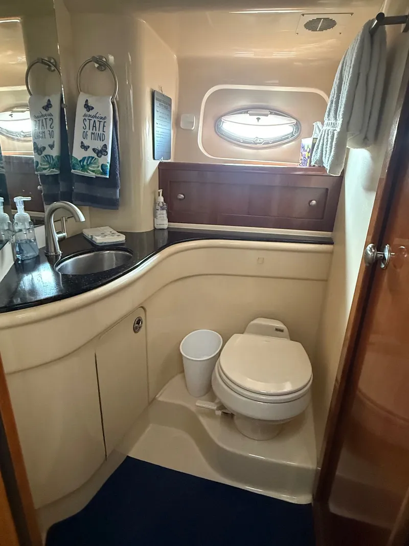 Slide: The Image of Meridian 411 Sedan 2007 - 27