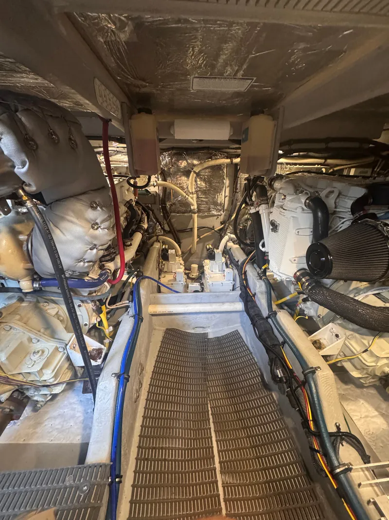 Slide: The Image of Meridian 411 Sedan 2007 - 29