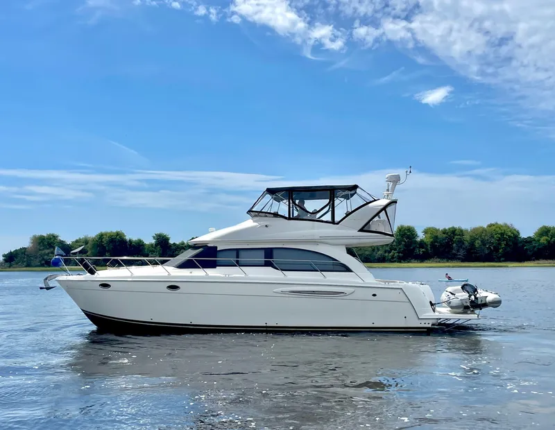 Slide: The Image of Meridian 411 Sedan 2007 - 5