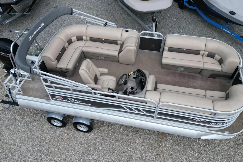Slide: The Image of 2020 Sun Tracker Party Barge 20 DLX pontoon boat with spacious seating and modern design. - 15