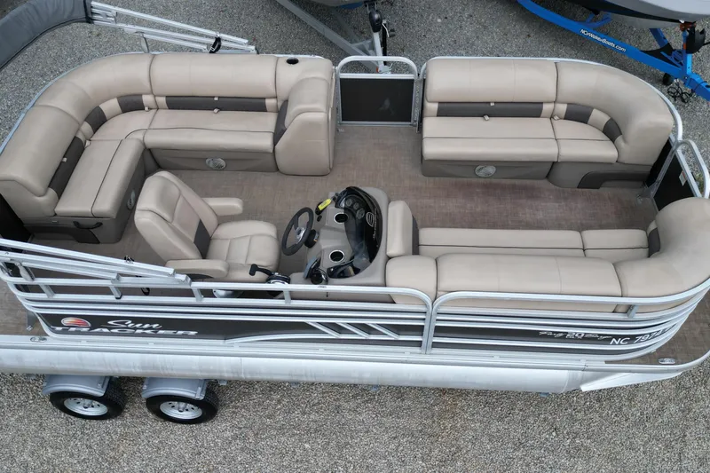Slide: The Image of 2020 Sun Tracker Party Barge 20 DLX pontoon boat with spacious seating and modern design. - 5