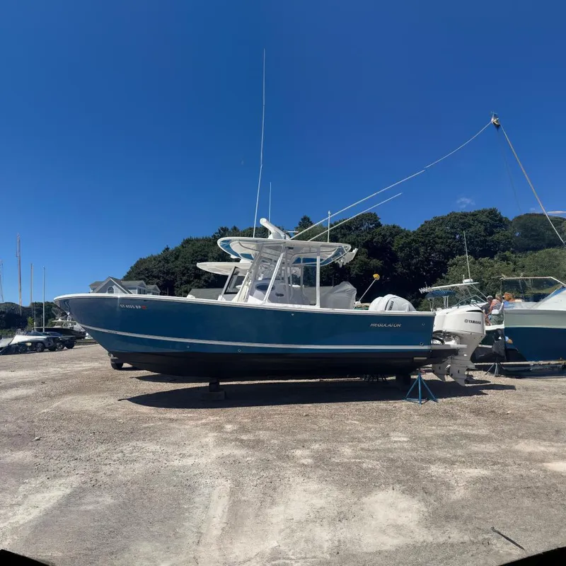 Slide: The Image of 2017 Regulator 28 boat for sale at Ocean House Marina - 0