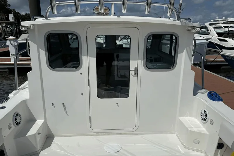 Slide: The Image of Parker 2320 Sport Cabin 2023 - 10