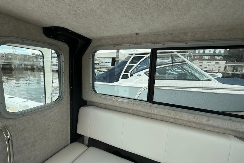 Slide: The Image of Parker 2320 Sport Cabin 2023 - 12