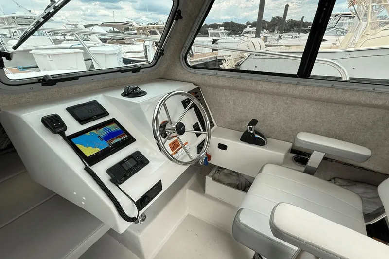 Slide: The Image of Parker 2320 Sport Cabin 2023 - 14