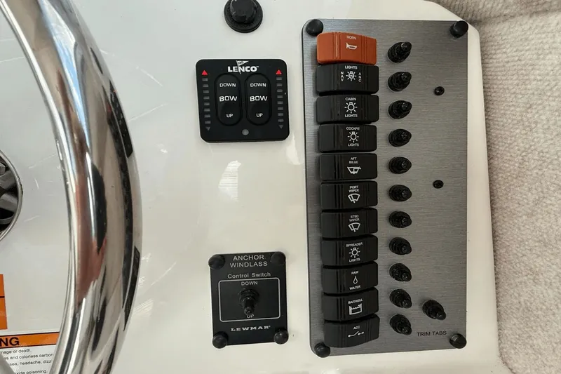 Slide: The Image of Parker 2320 Sport Cabin 2023 - 17