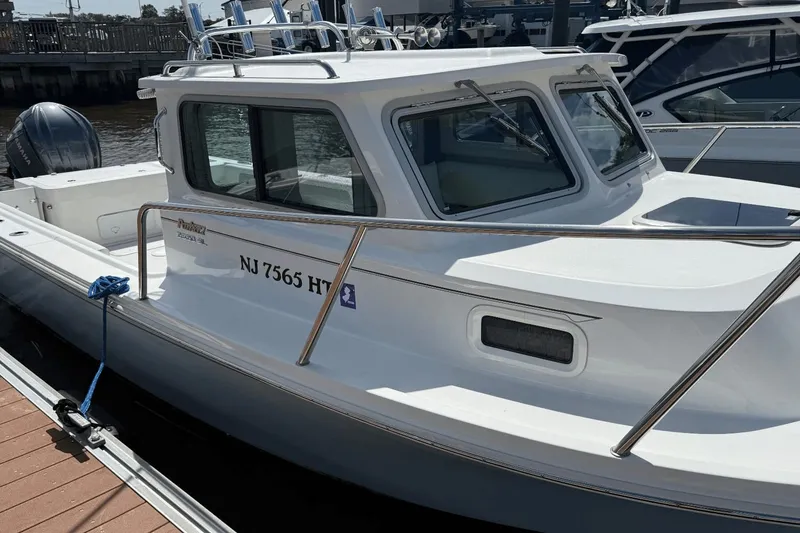 Slide: The Image of Parker 2320 Sport Cabin 2023 - 3