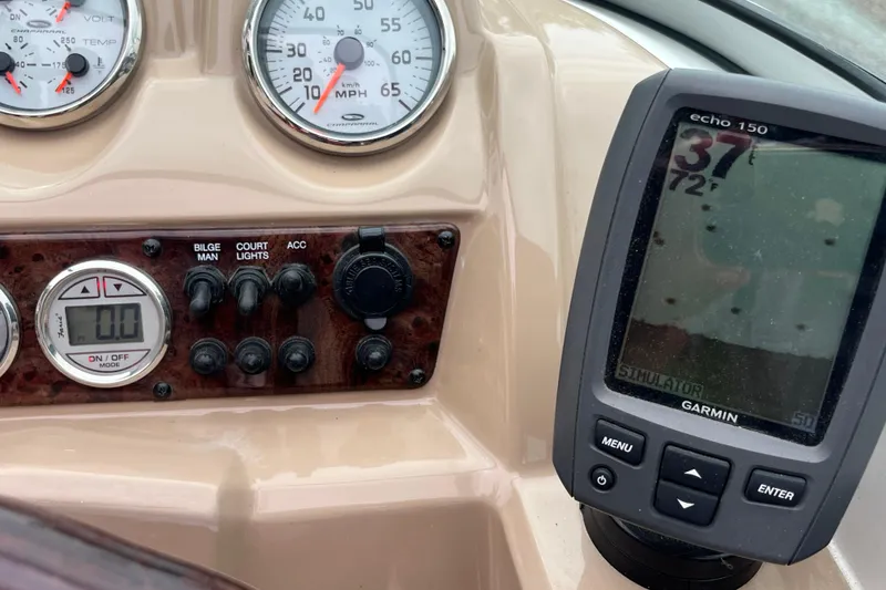 Slide: The Image of Dashboard of 2014 Chaparral 18 H2O Ski & Fish with Garmin echo 150. - 10